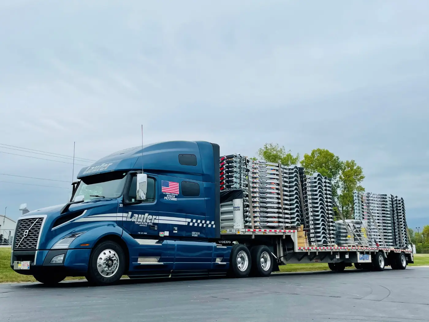 Laufer Trucking step deck trailer